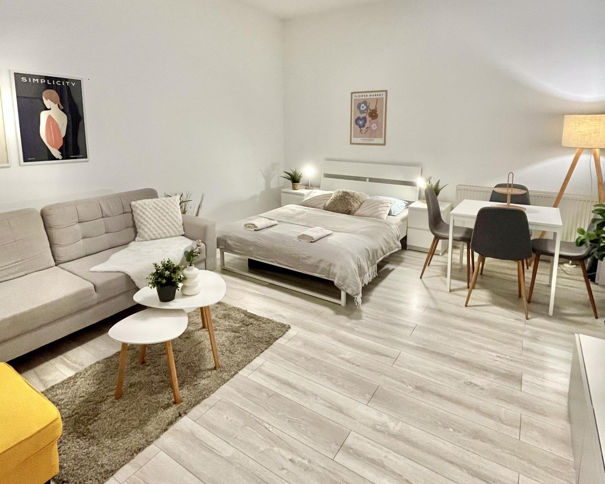 Apartment Robin - Old Town Bratislava Exterior foto